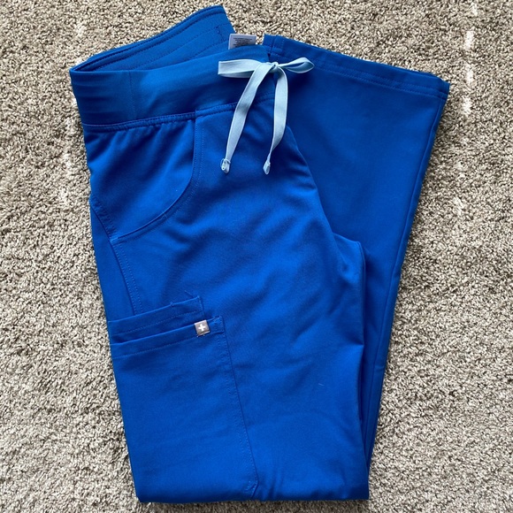 Figs Pants - Figs Petite Kade Cargo Pants